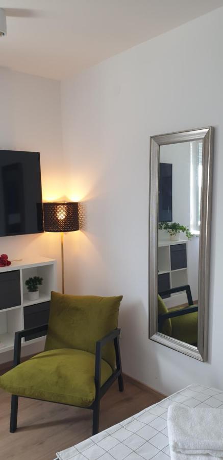 Studio Apartment Hana PUY Exterior foto